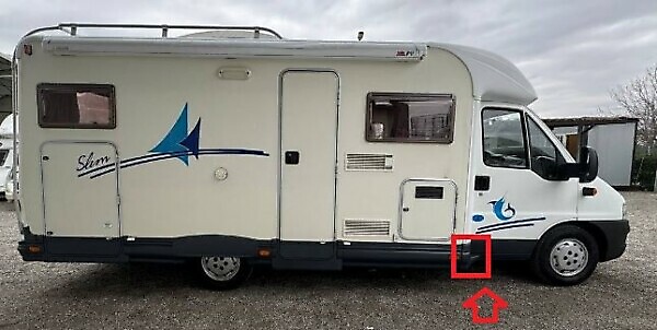 ANGOLARE ANTERIORE DESTRO CAMPER ELNAGH SLIM STAGIONE 2003