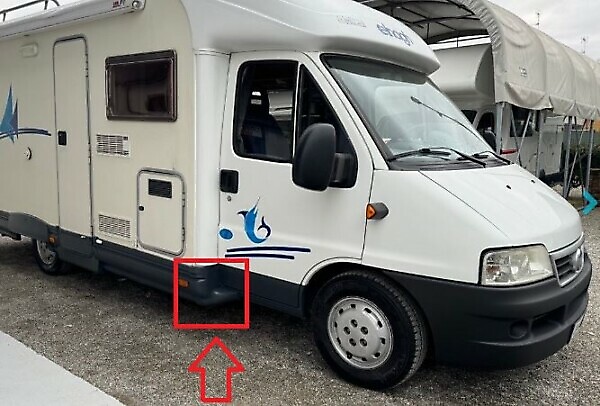 ANGOLARE ANTERIORE DESTRO CAMPER ELNAGH SLIM STAGIONE 2003